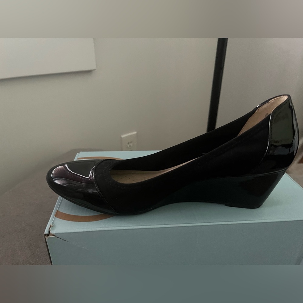 LifeStride Juliana wedge dress shoes
